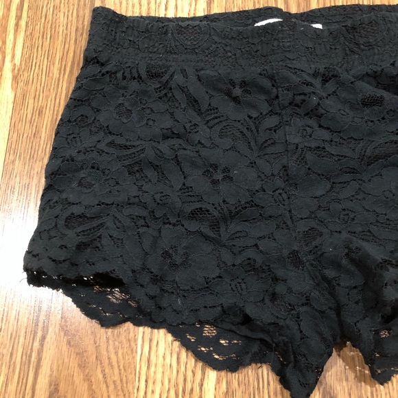 Lace Shorts - Picture 2 of 3